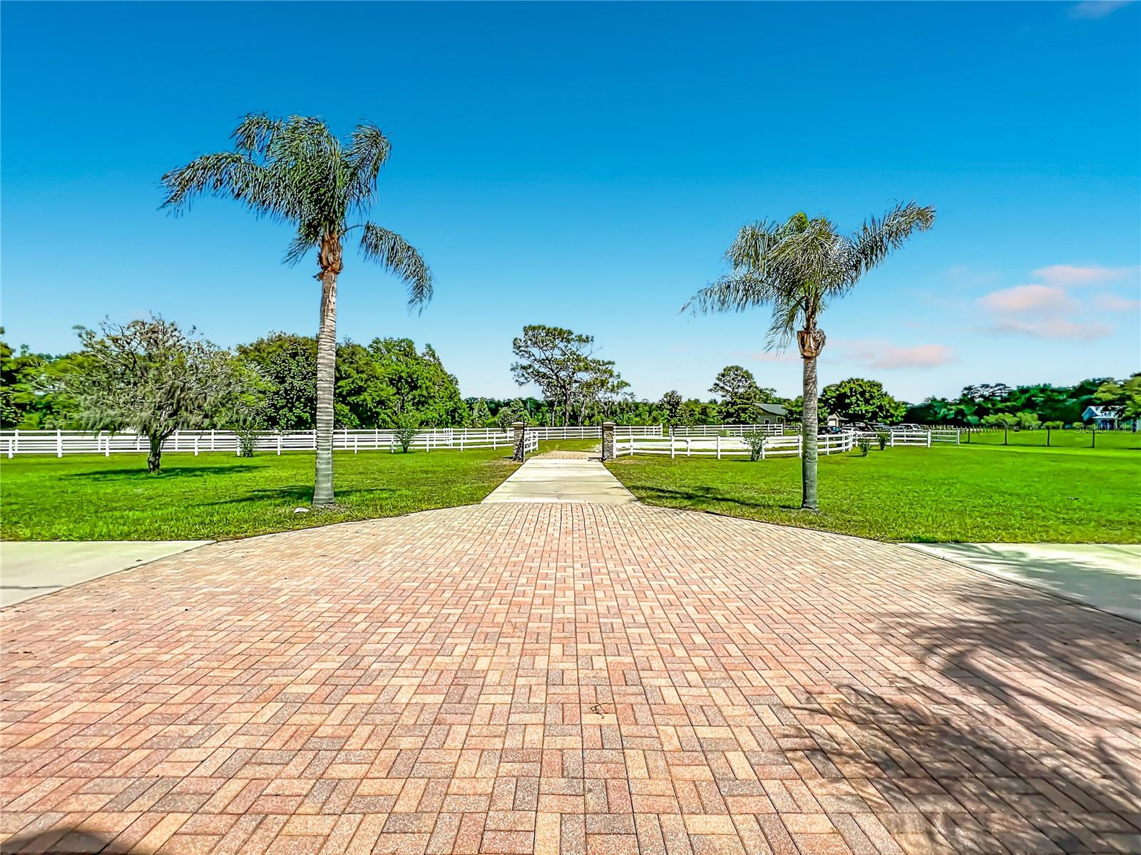 2300 PINE MEADOWS PL, CHULUOTA, FL — photo 62
