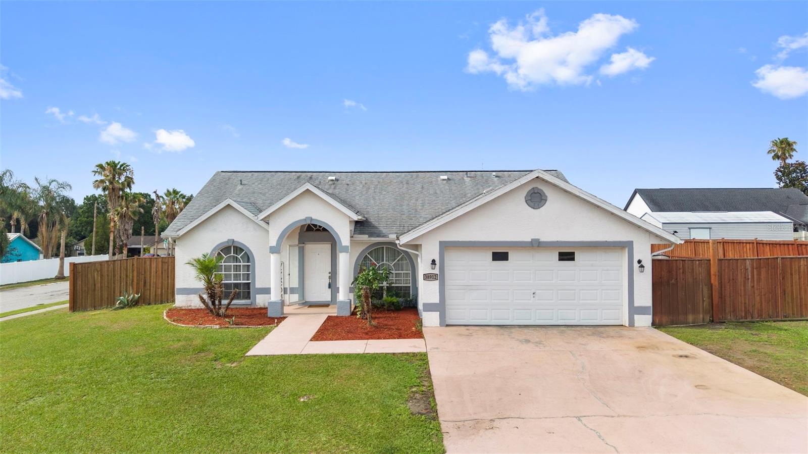 38912 CARR DR, ZEPHYRHILLS, FL — photo 2