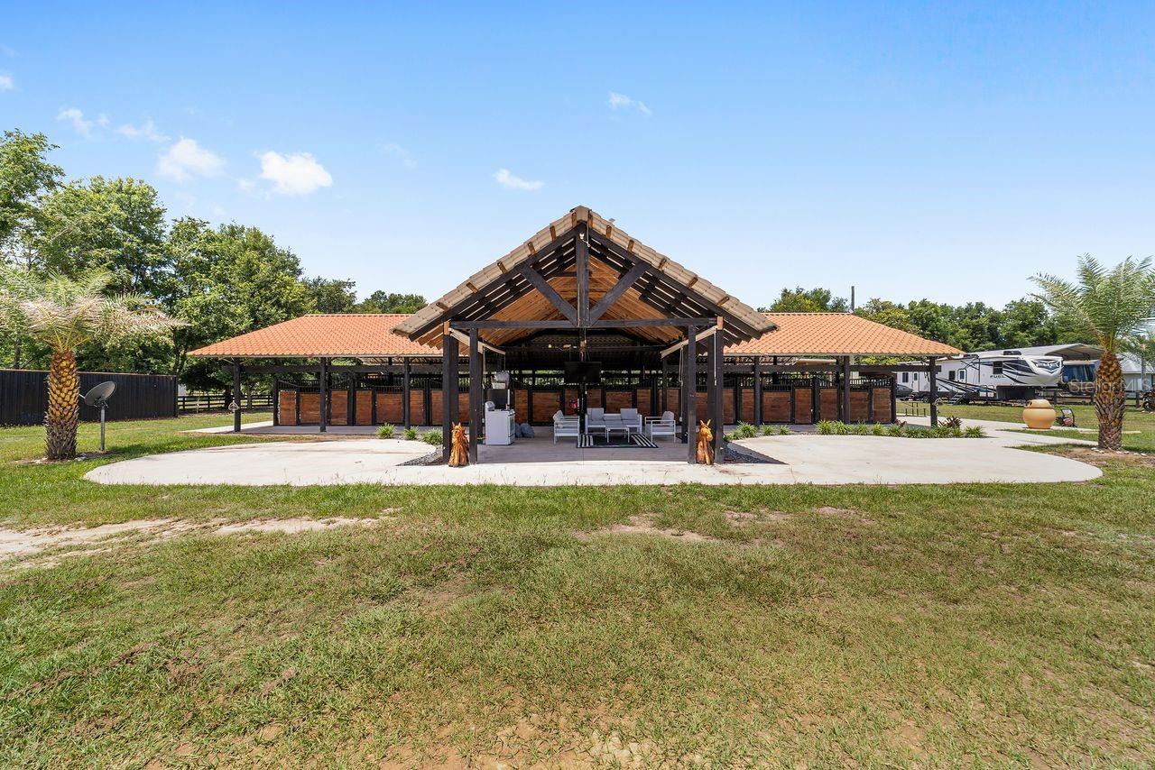 16392 NE JACKSONVILLE RD, CITRA, FL