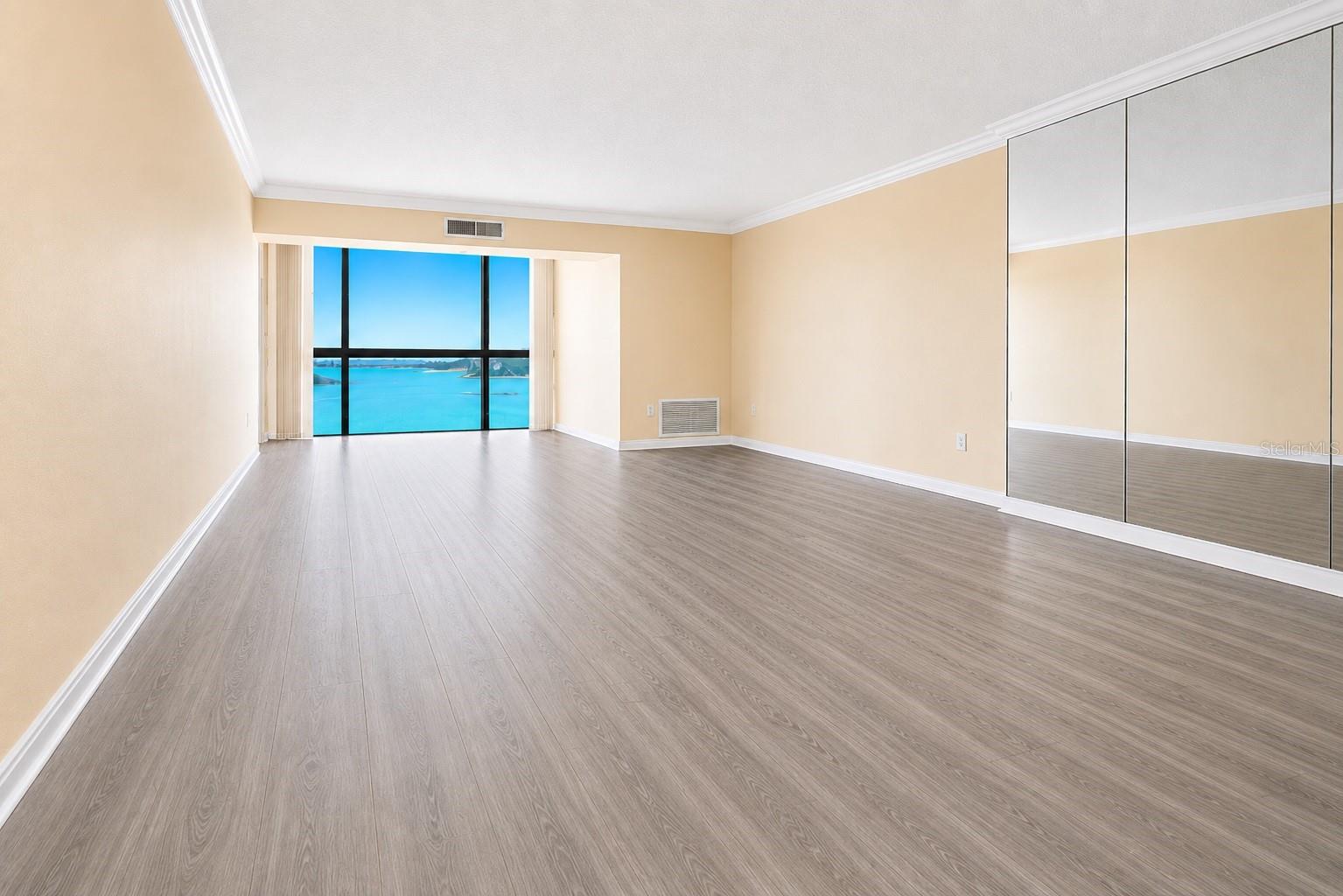 800 S GULFVIEW BLVD #908, CLEARWATER BEACH, FL — photo 3