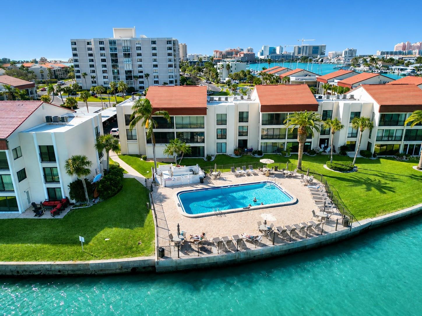 800 S GULFVIEW BLVD #908, CLEARWATER BEACH, FL — photo 43