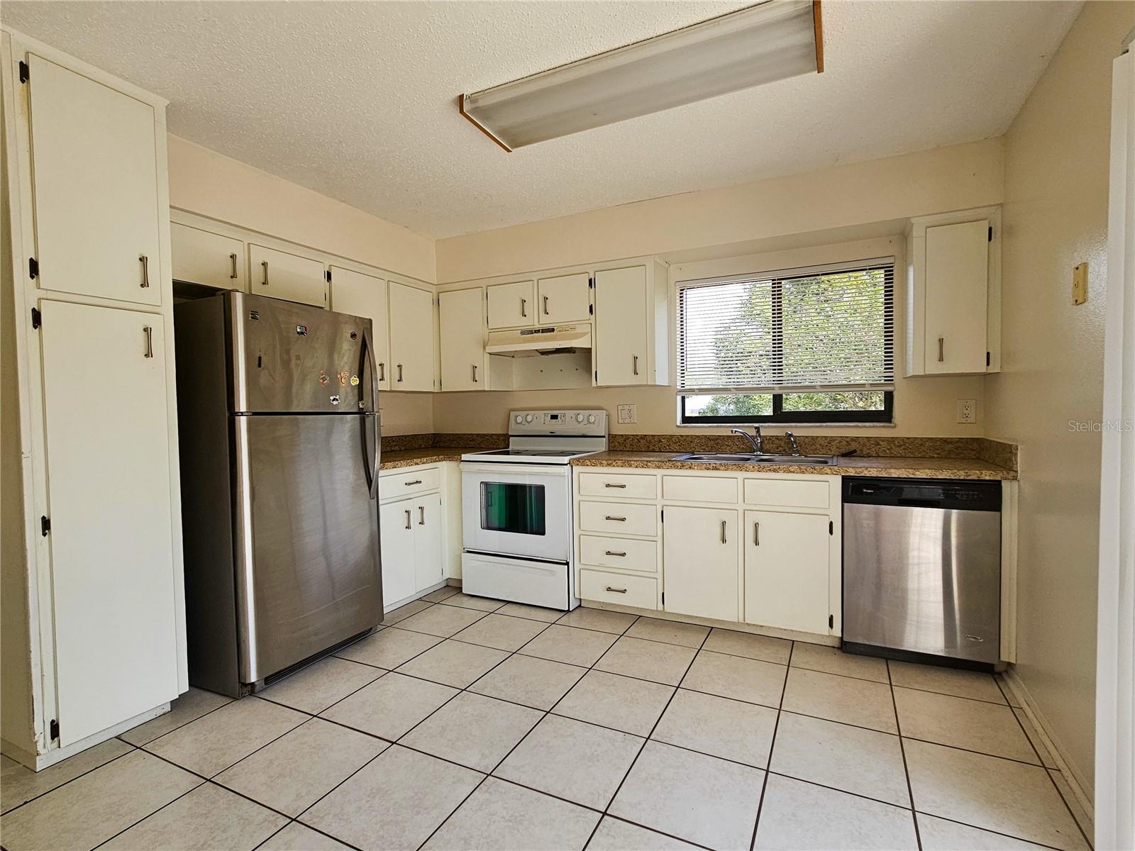 1424 BRAMBLEWOOD DR, LAKELAND, FL — photo 5