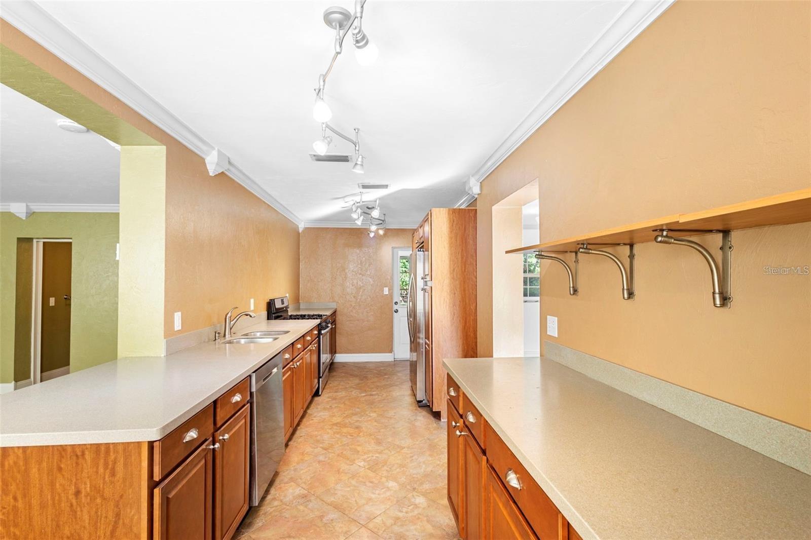 611 N GARFIELD AVE, DELAND, FL — photo 13
