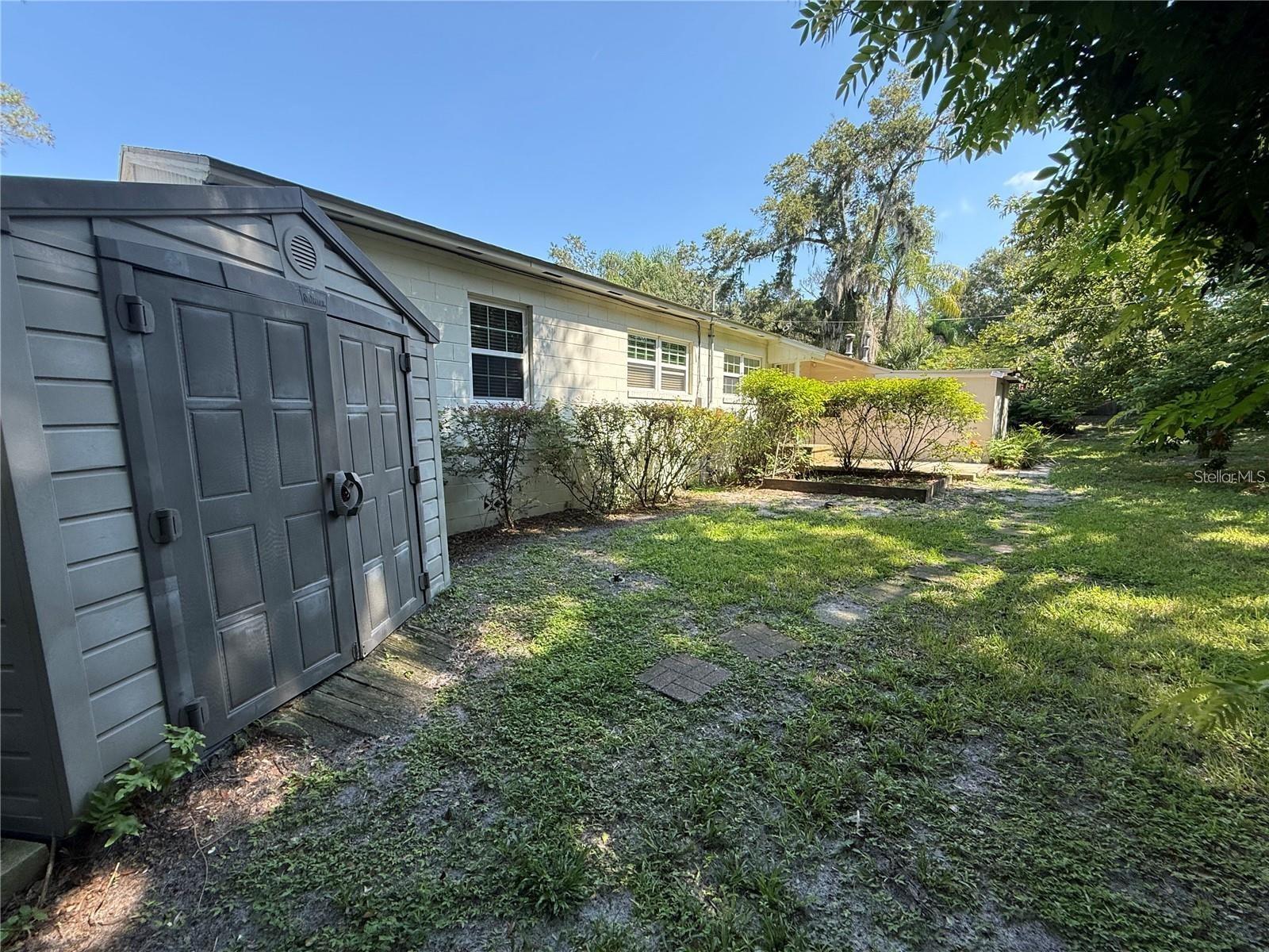 611 N GARFIELD AVE, DELAND, FL — photo 32