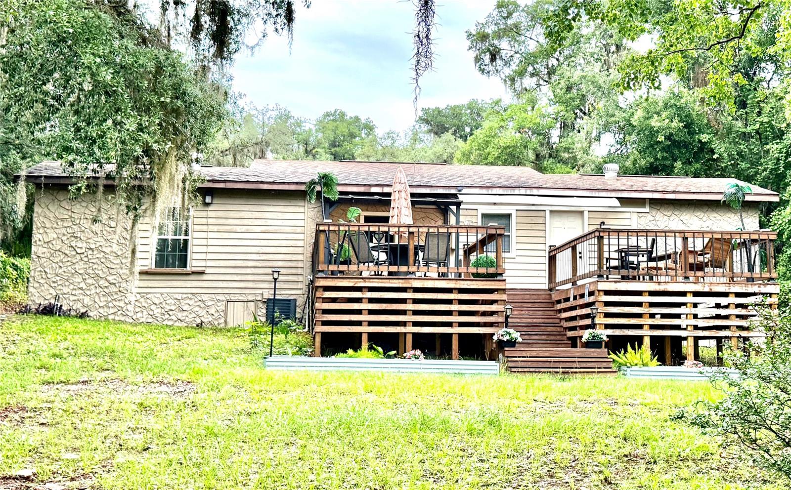 208 ASHLEY ST, HAWTHORNE, FL — photo 3