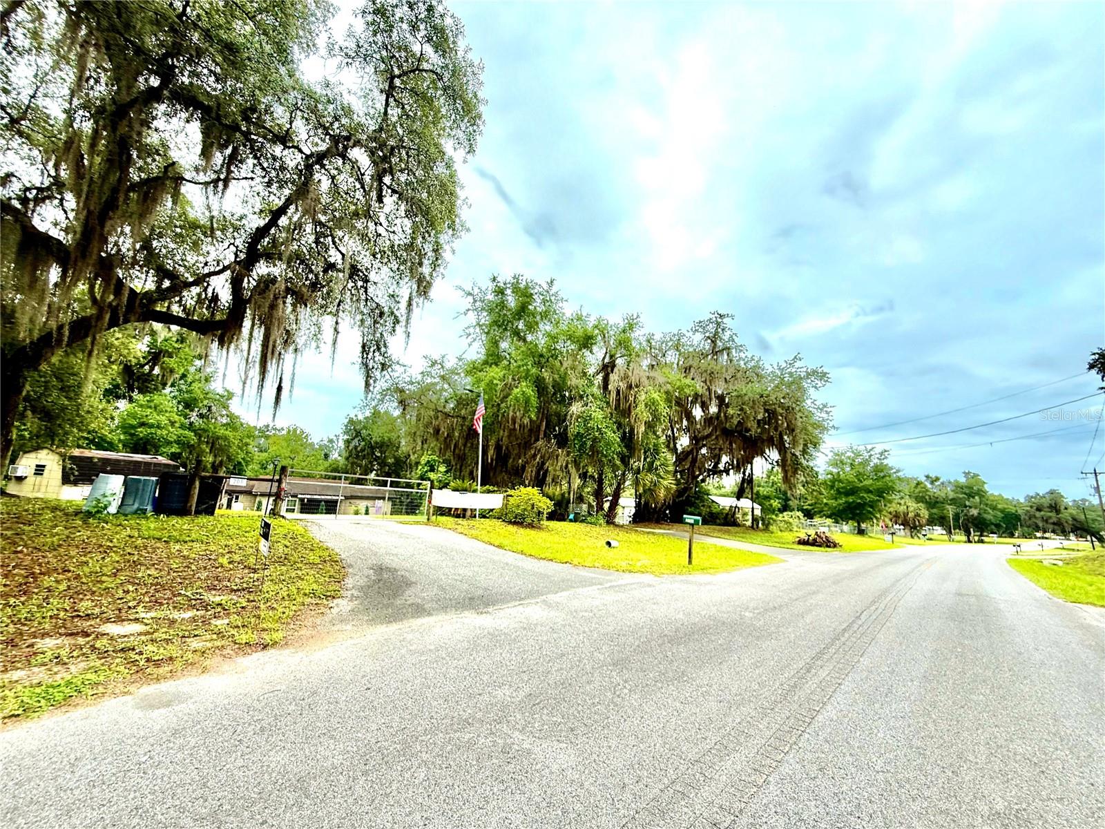 208 ASHLEY ST, HAWTHORNE, FL — photo 32