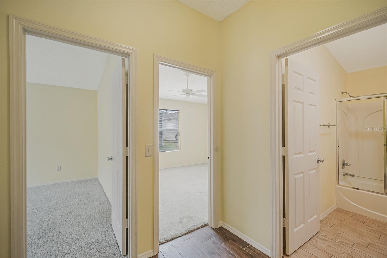2454 SOUTHERN OAK ST, THE VILLAGES, FL — photo 25