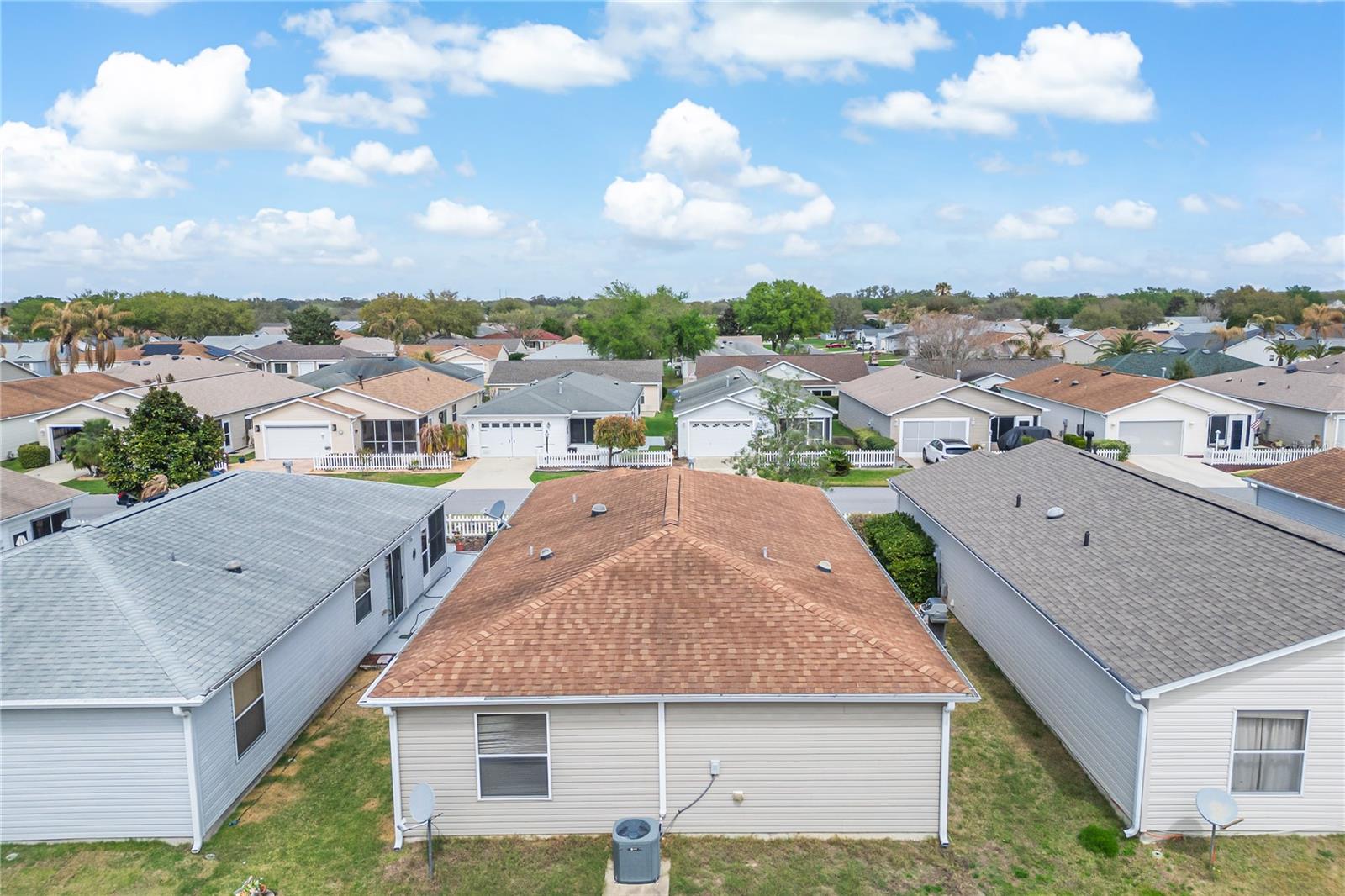 2454 SOUTHERN OAK ST, THE VILLAGES, FL — photo 37