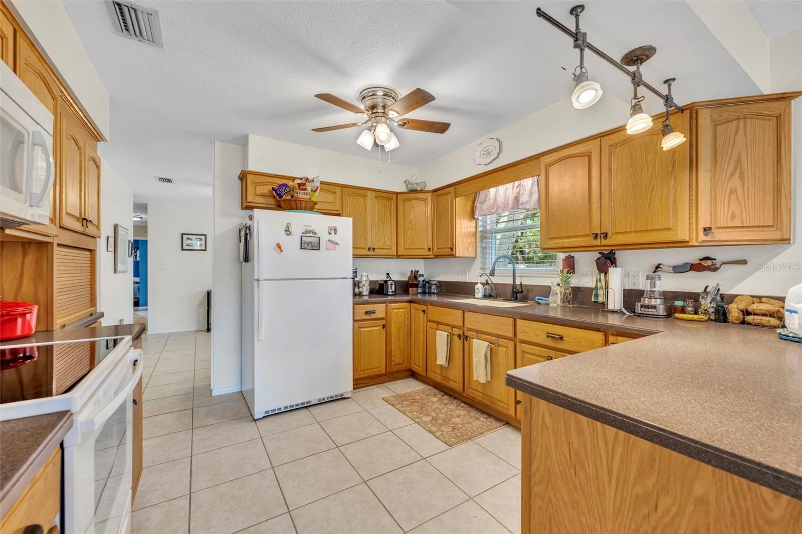 9830 BUNKER RD, LEESBURG, FL — photo 25