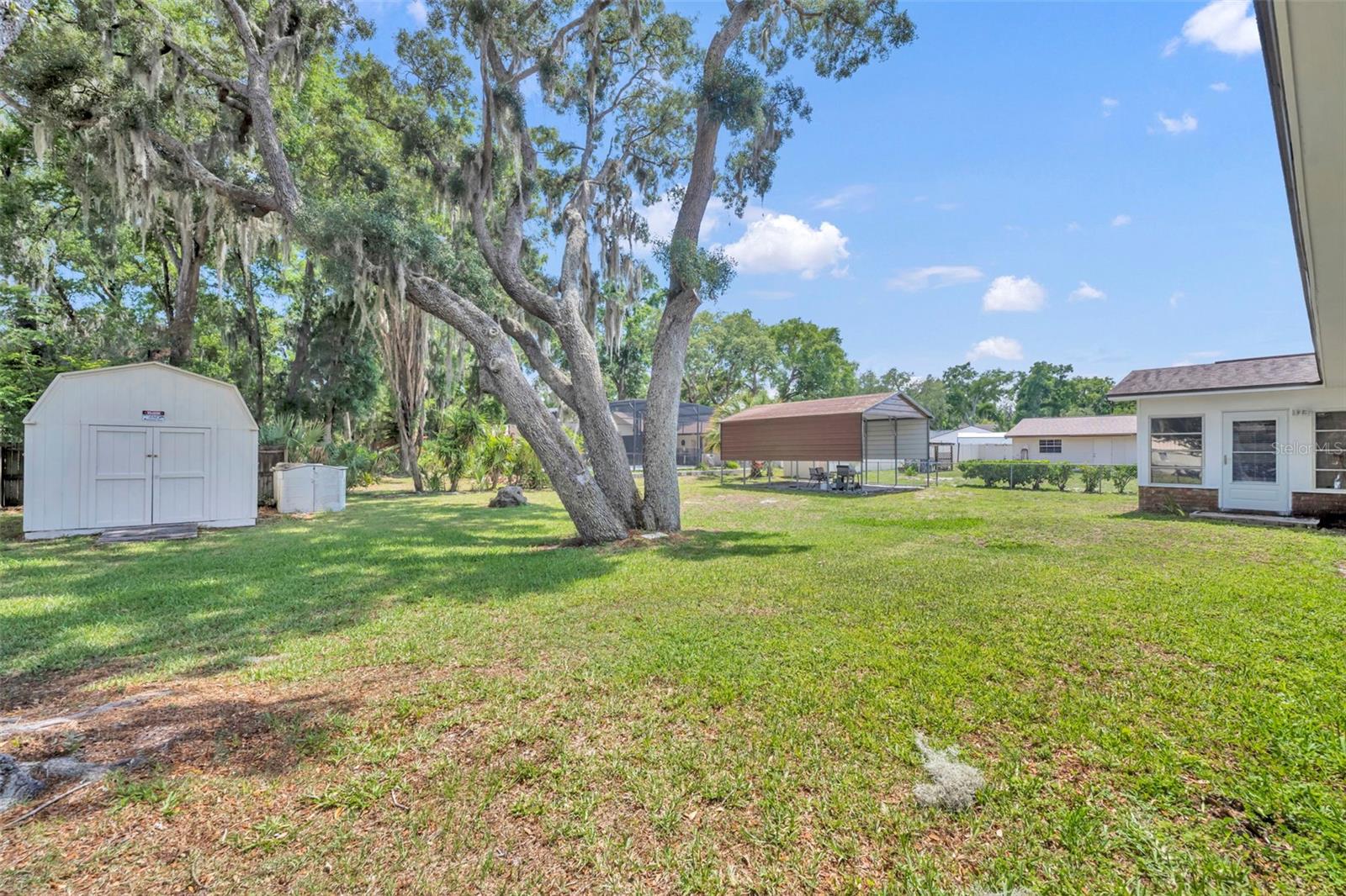 9830 BUNKER RD, LEESBURG, FL — photo 54