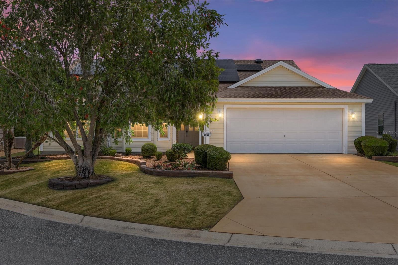 2047 DUNSTER CT, THE VILLAGES, FL