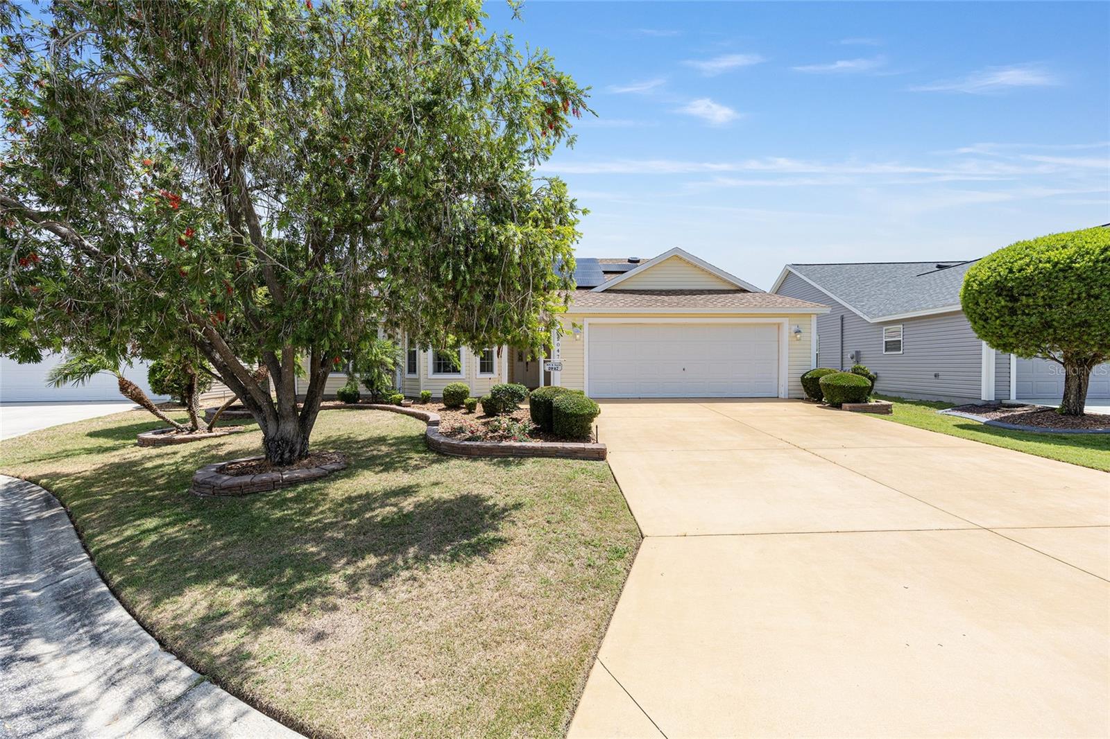 2047 DUNSTER CT, THE VILLAGES, FL — photo 2