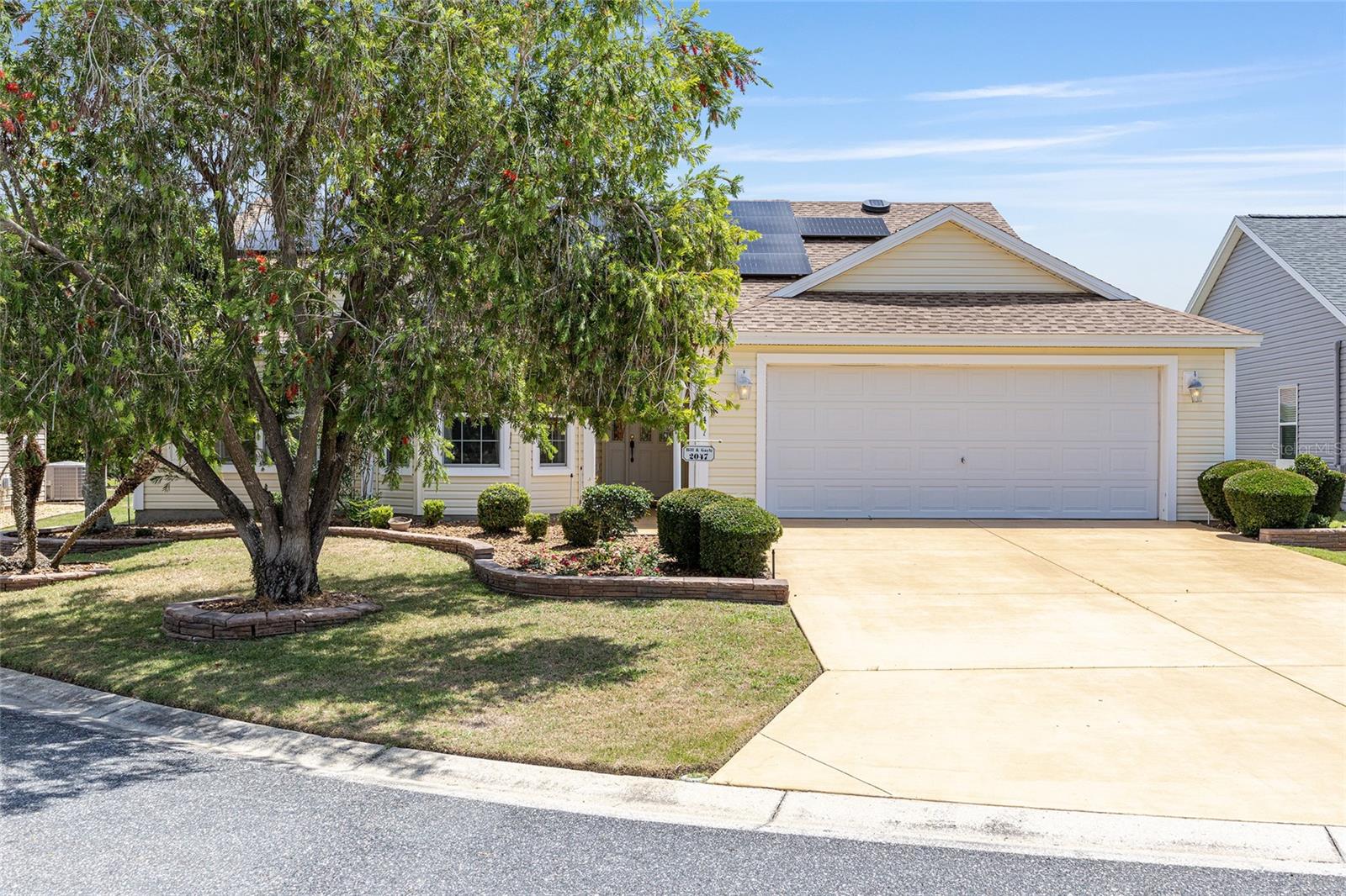 2047 DUNSTER CT, THE VILLAGES, FL — photo 4