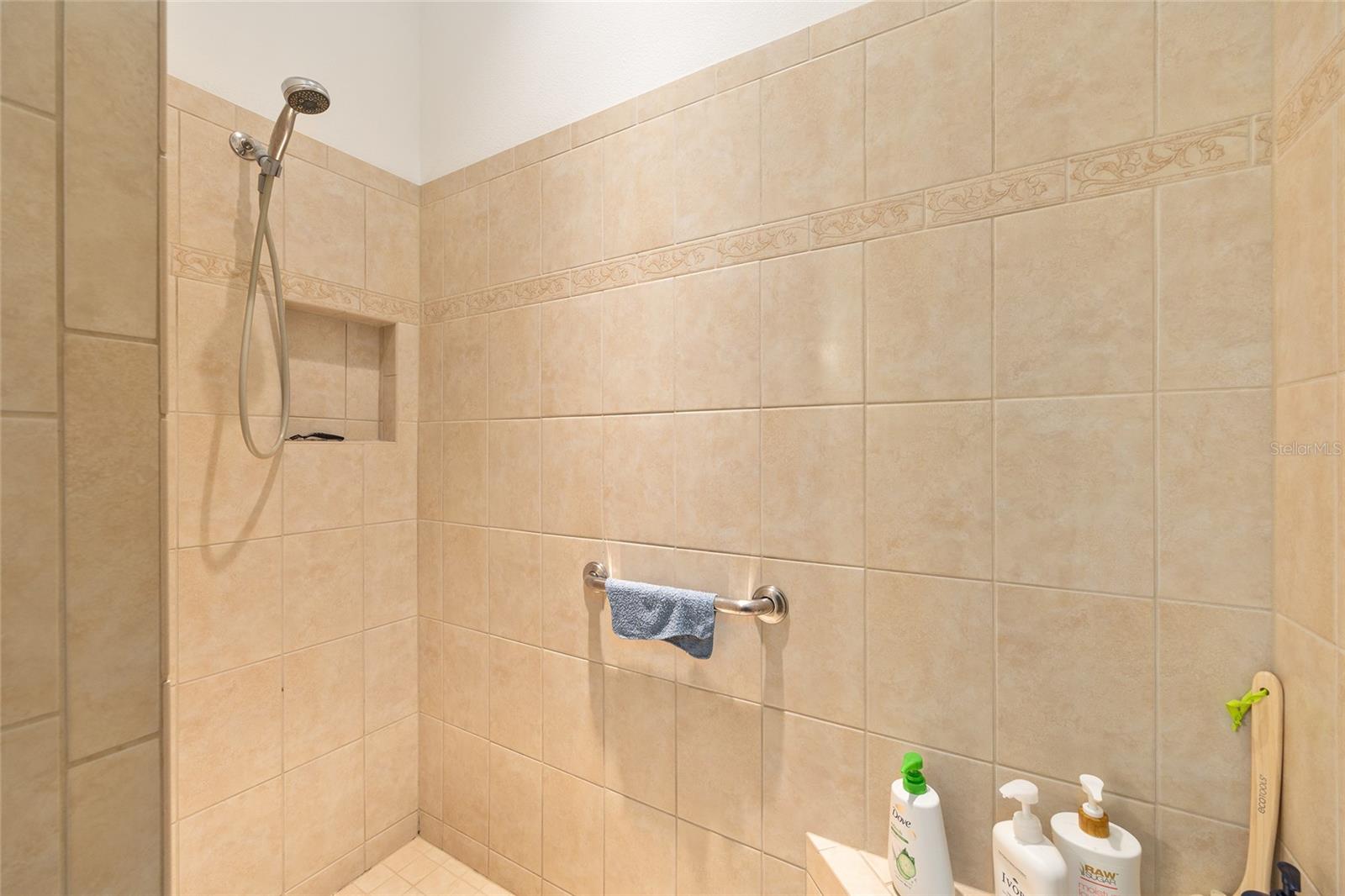 2047 DUNSTER CT, THE VILLAGES, FL — photo 39