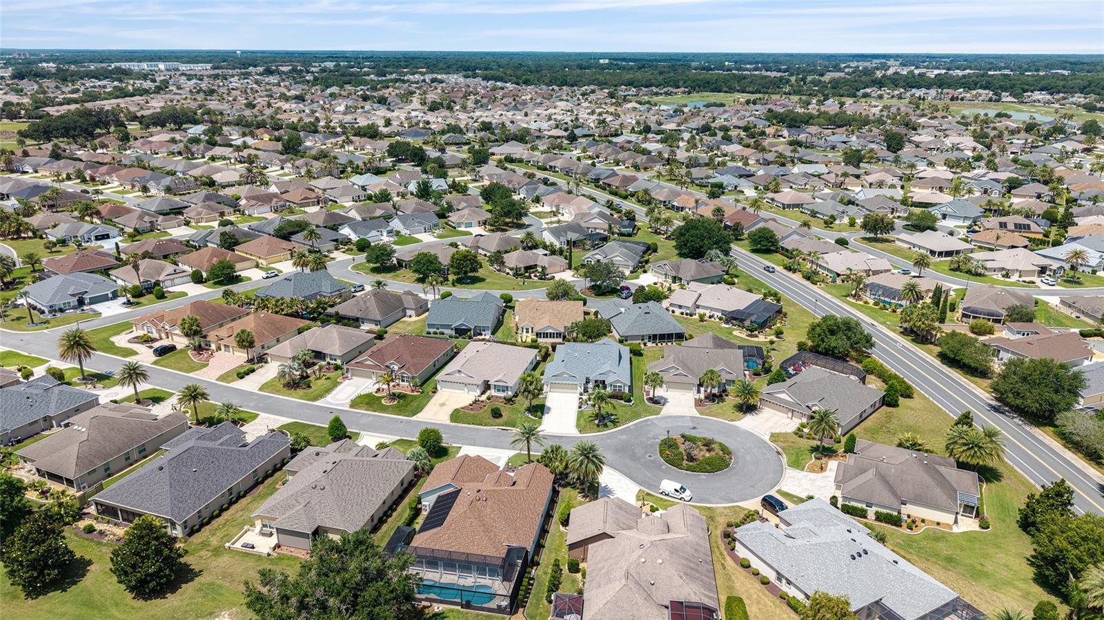 2047 DUNSTER CT, THE VILLAGES, FL — photo 58