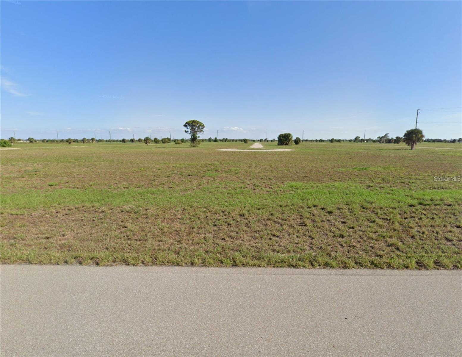 8 ELM DR, PLACIDA, FL