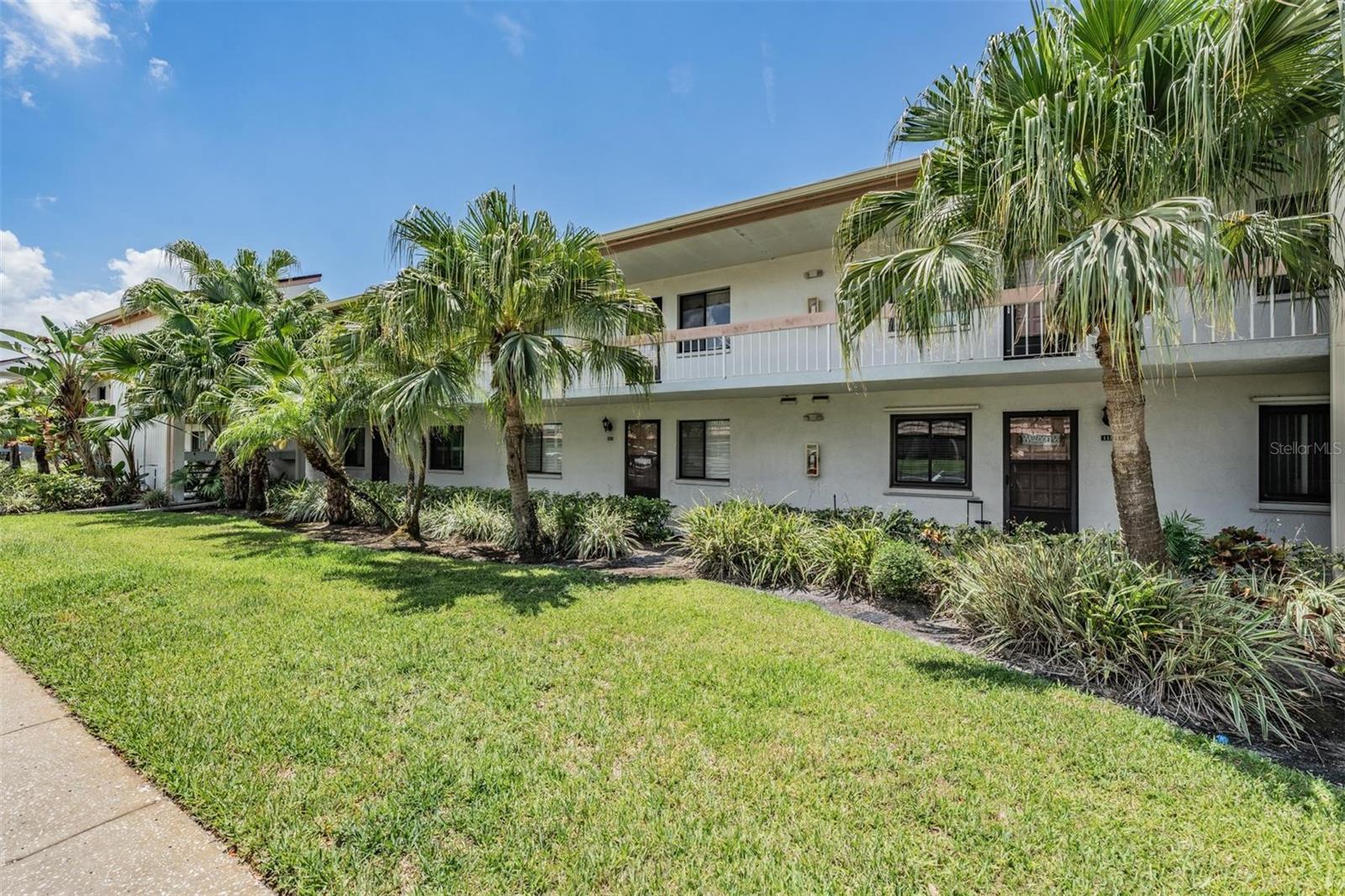 112 LAKEVIEW PL #12, OLDSMAR, FL