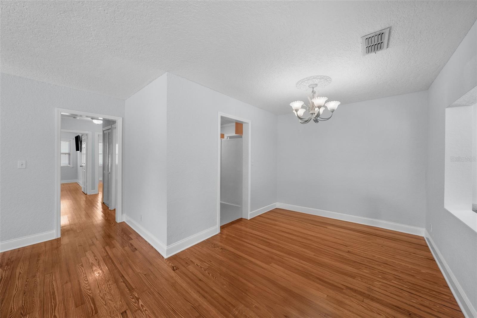 814 W INDIANA AVE, TAMPA, FL — photo 9