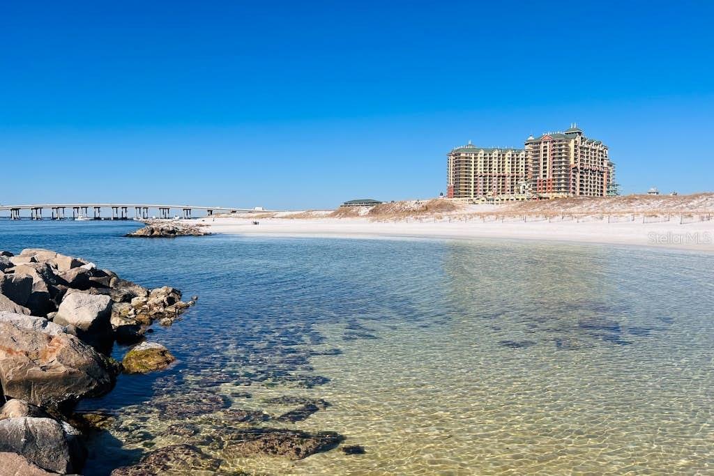 111 GULF WINDS CT #111, DESTIN, FL — photo 22