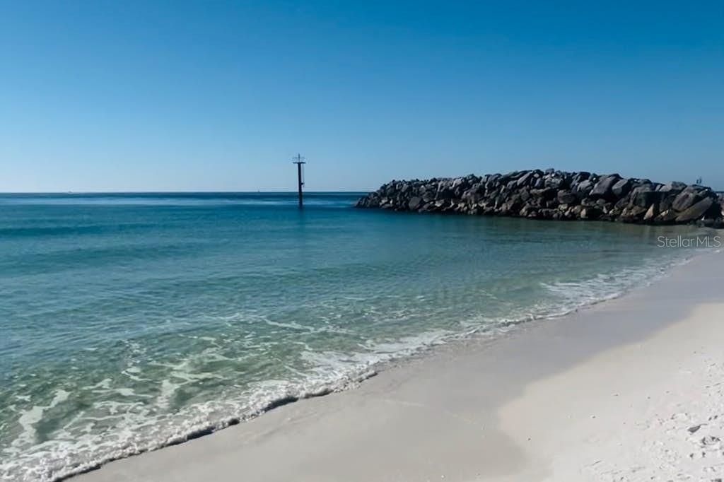 111 GULF WINDS CT #111, DESTIN, FL — photo 24