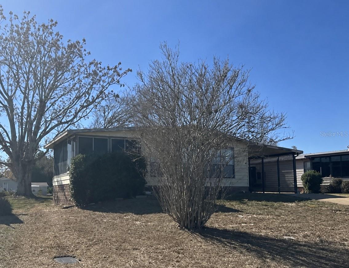 1114 LINTZ LN, LADY LAKE, FL