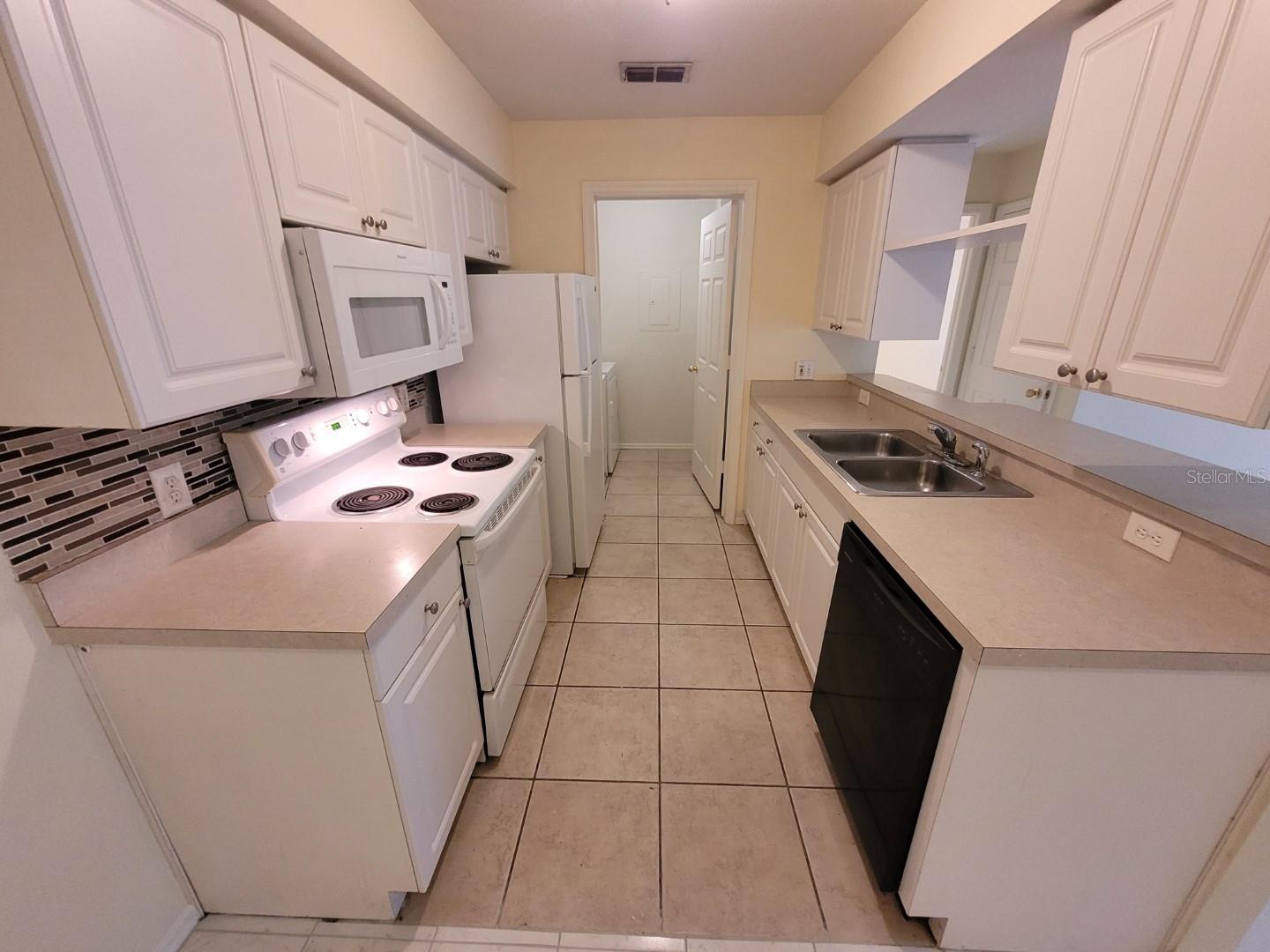 36321 STONEWOOD LN #103, ZEPHYRHILLS, FL — photo 6