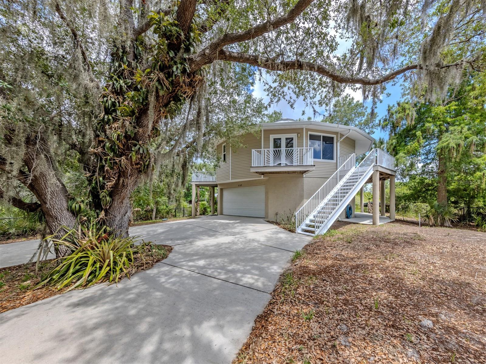 11883 DE LEON DR, NORTH PORT, FL — photo 2