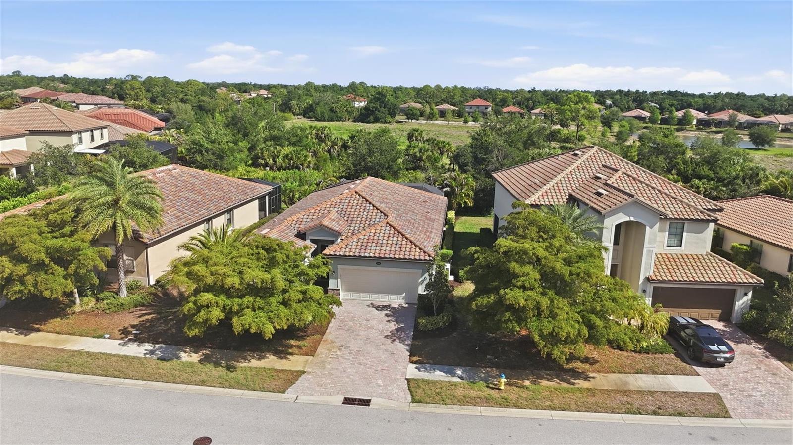 12540 CANAVESE LN, VENICE, FL — photo 4