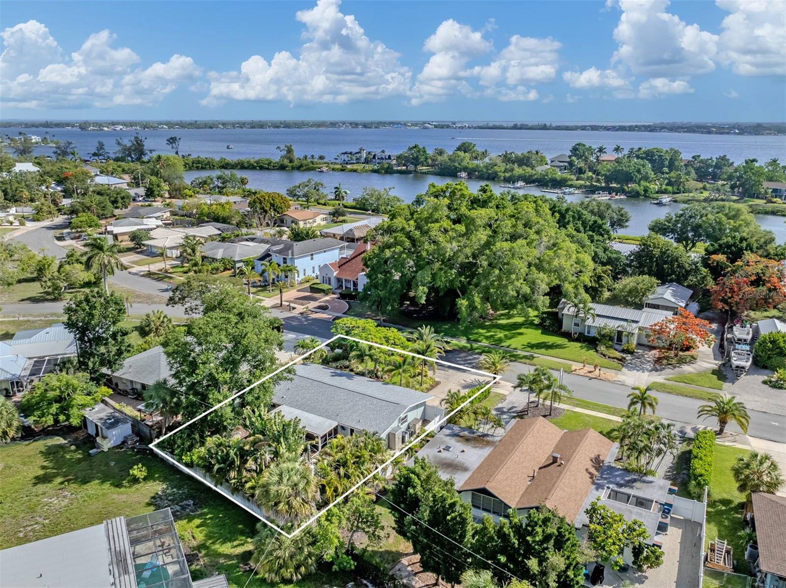 632 PARK DR, BRADENTON, FL