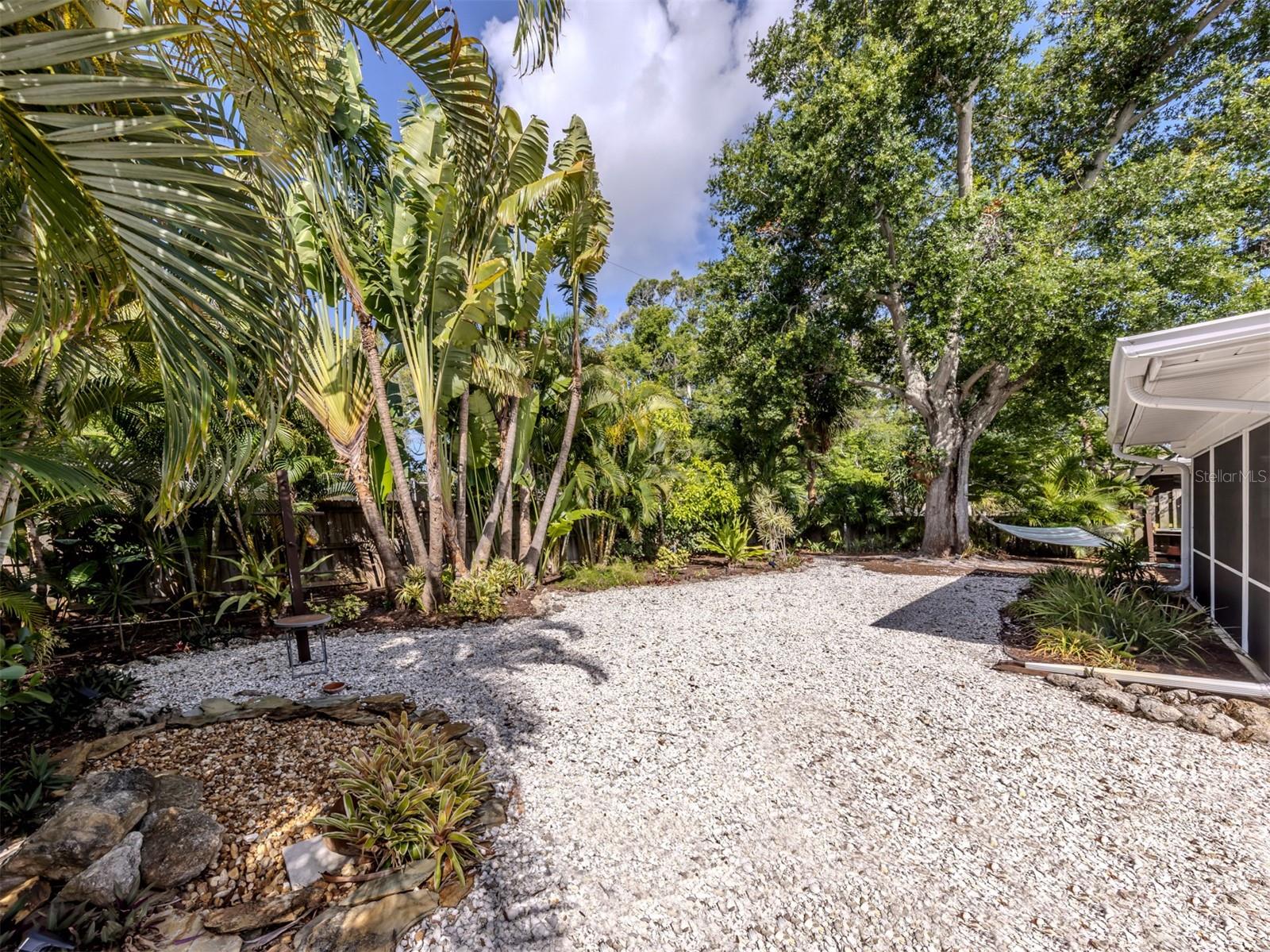 632 PARK DR, BRADENTON, FL — photo 28