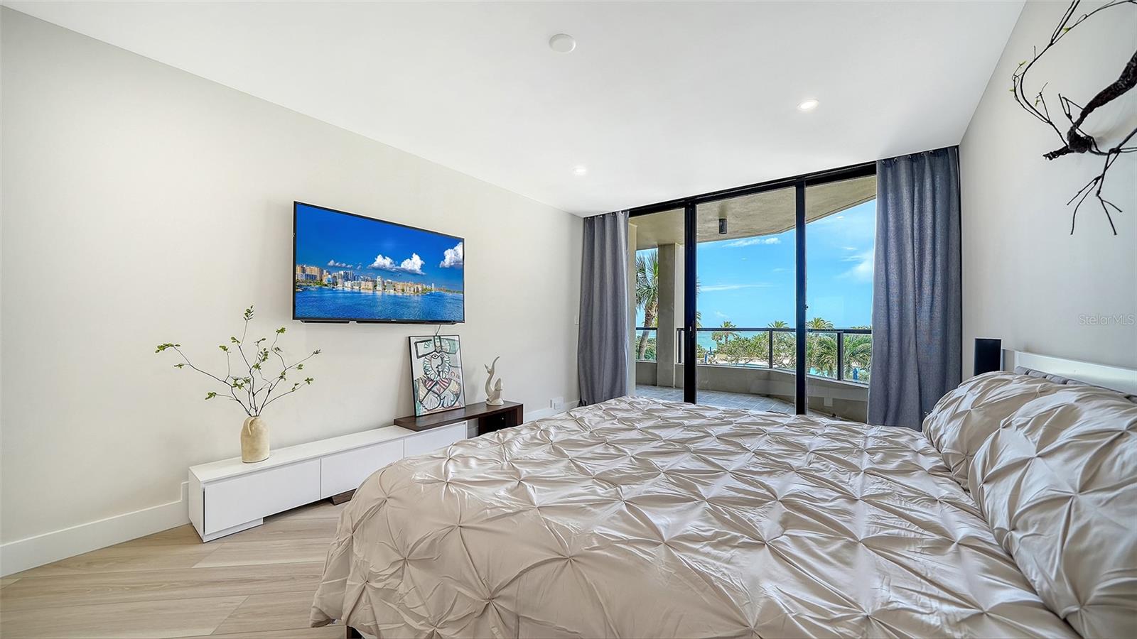 1211 GULF OF MEXICO DR #105, LONGBOAT KEY, FL — photo 20
