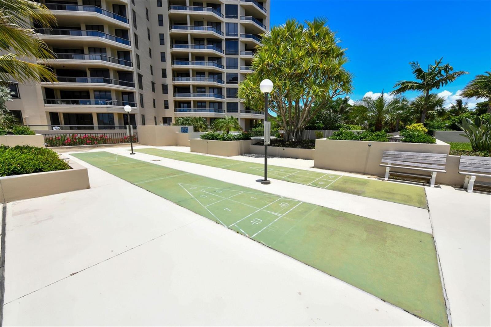 1211 GULF OF MEXICO DR #105, LONGBOAT KEY, FL — photo 38