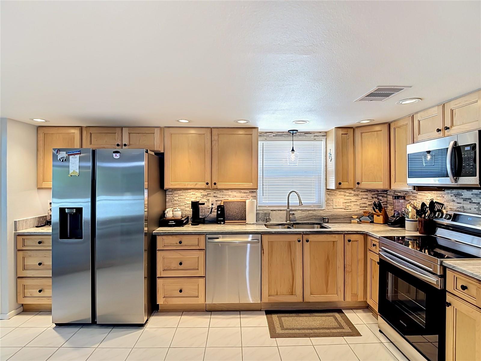 11382 PICKFORD ST, SPRING HILL, FL — photo 19