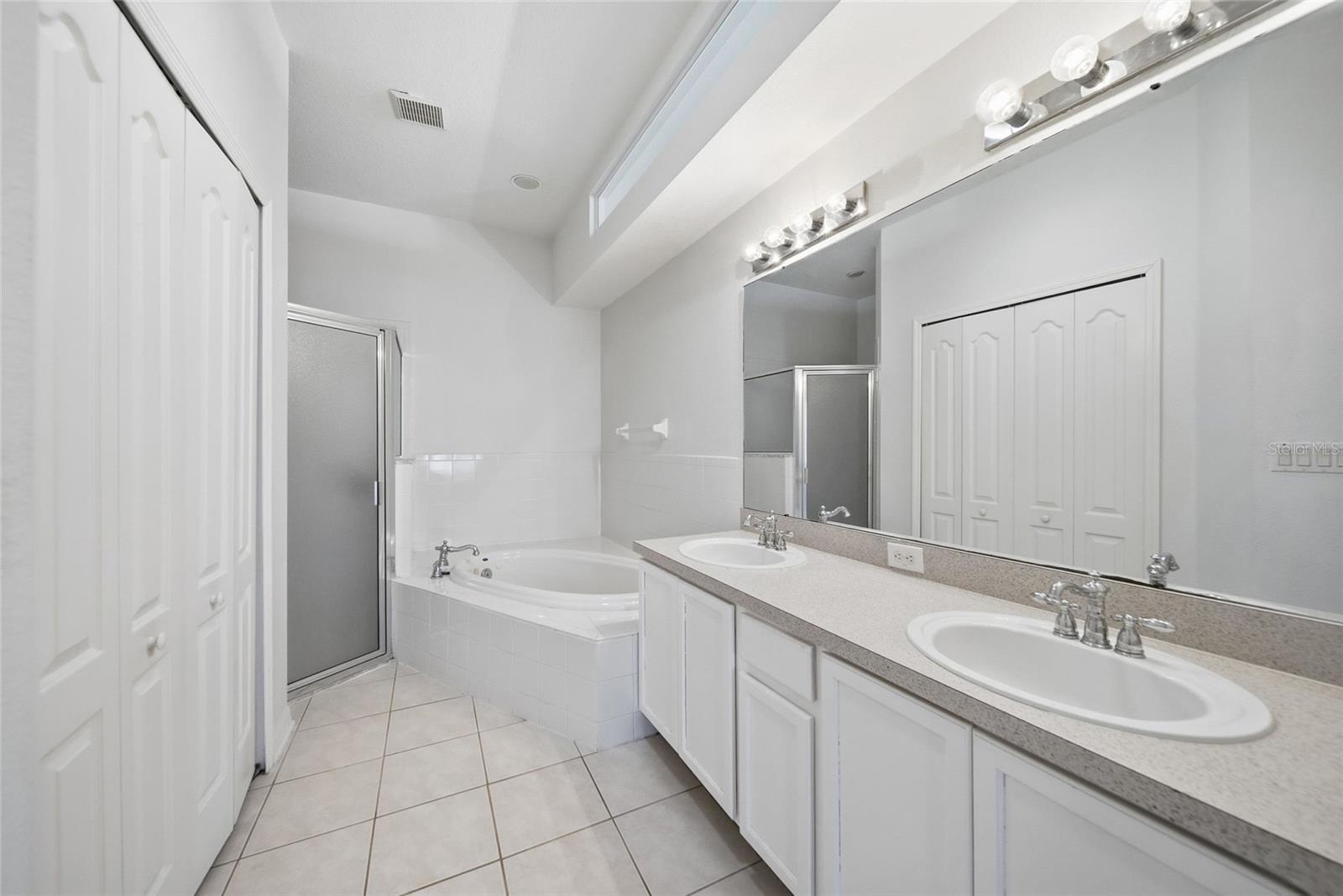3343 CHAPEL CREEK CIR, WESLEY CHAPEL, FL — photo 20