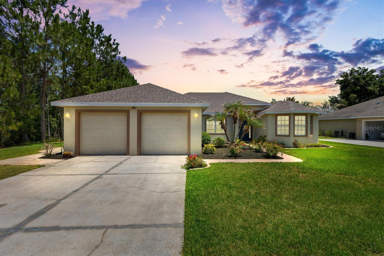 12107 EAGLE POINT CT, LEESBURG, FL