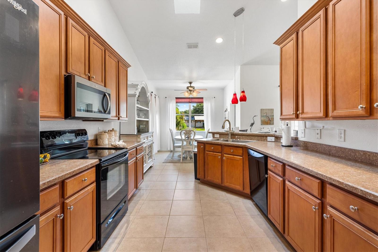 12107 EAGLE POINT CT, LEESBURG, FL — photo 13