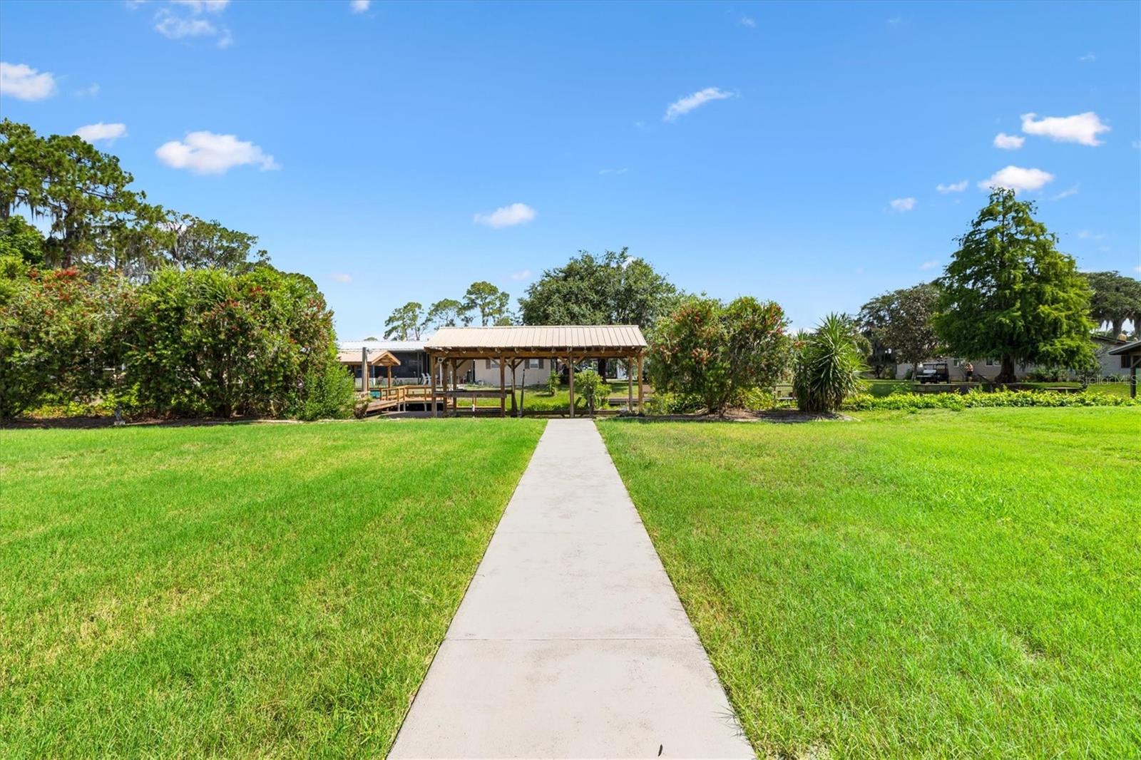 12107 EAGLE POINT CT, LEESBURG, FL — photo 33