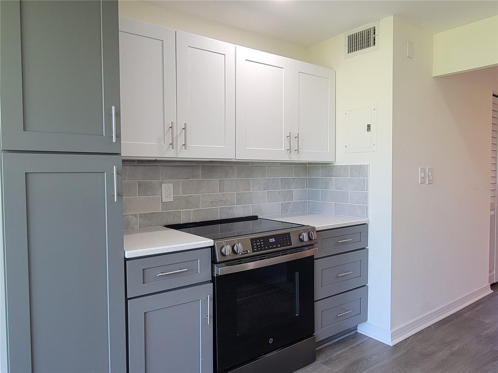 4880 LOCUST ST. NE #136, ST PETERSBURG, FL — photo 22