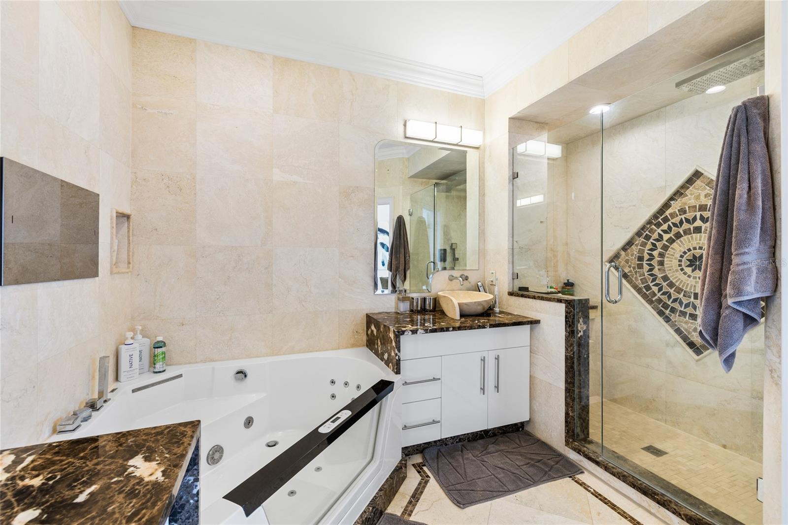 1171 VENETIAN HARBOR DR NE, ST PETERSBURG, FL — photo 24