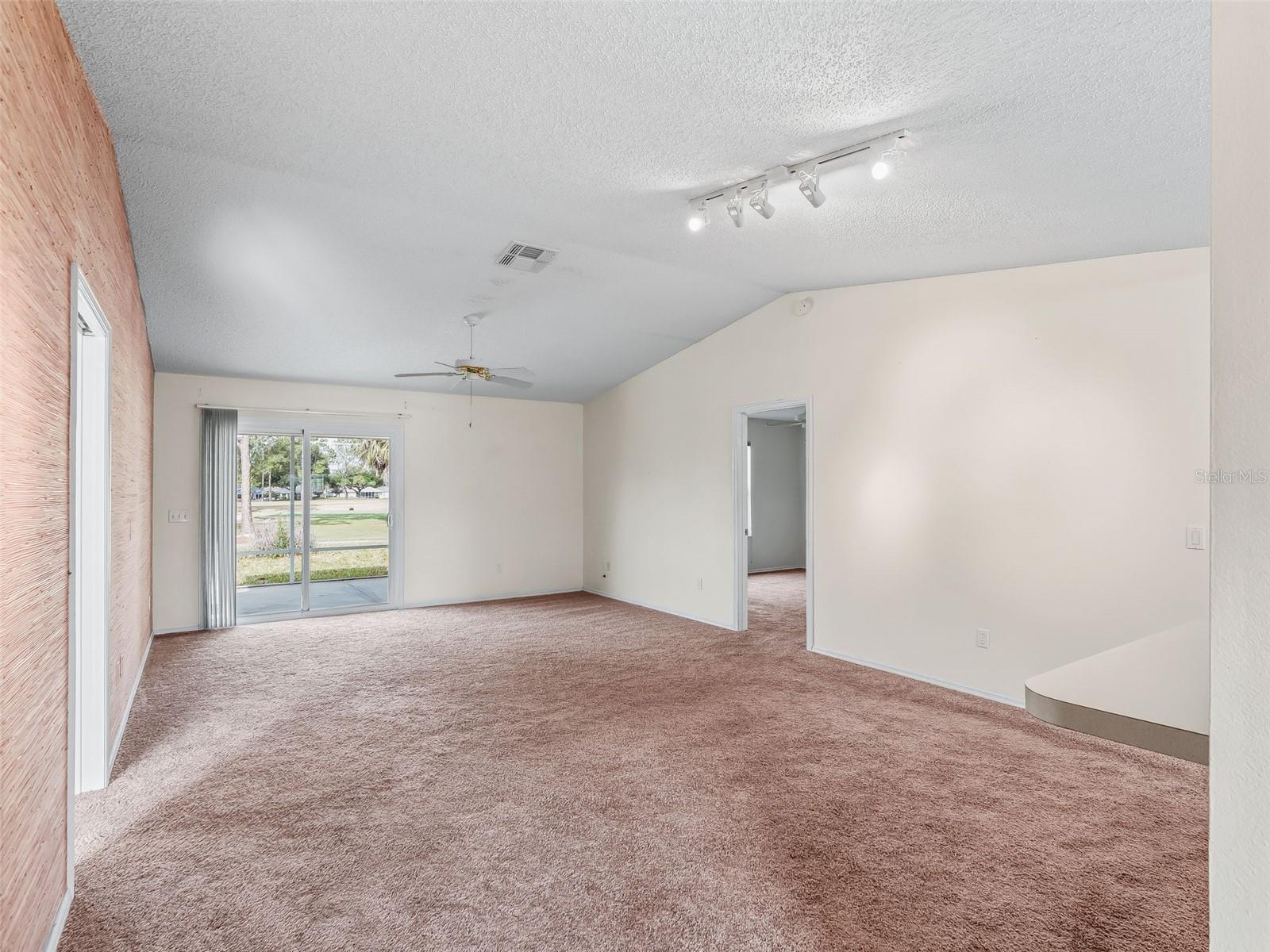 722 CAMINO DEL REY DR, THE VILLAGES, FL — photo 3