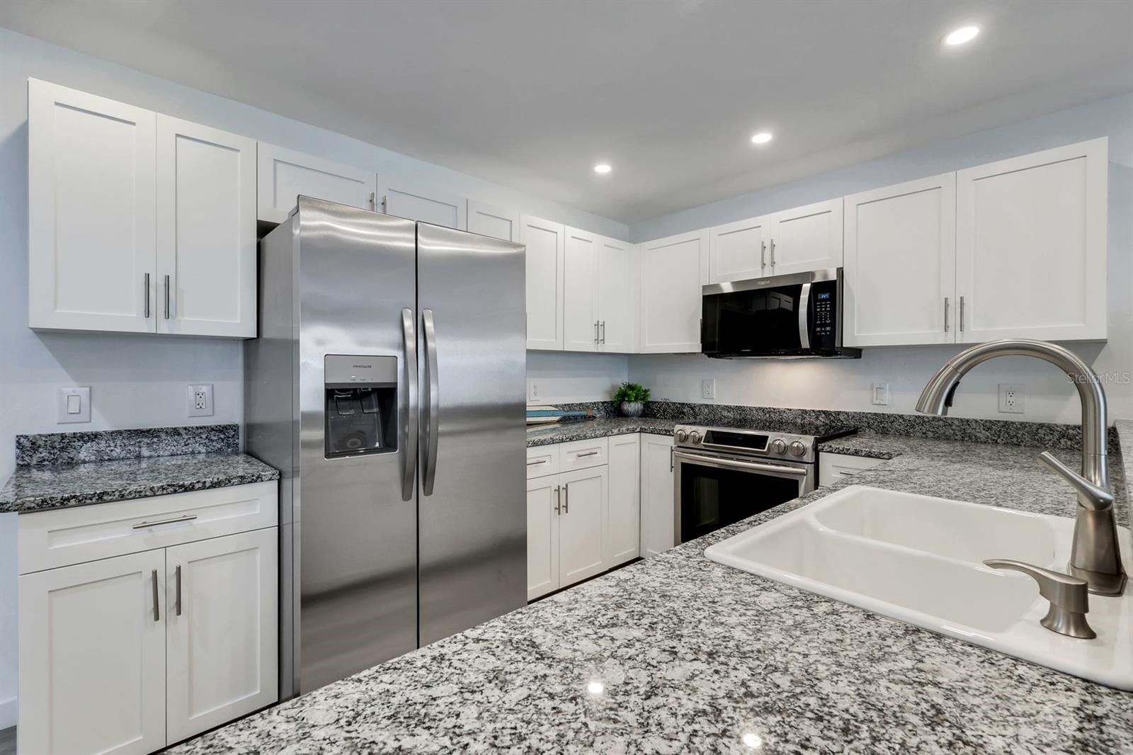 6800 PLACIDA RD #TH13, ENGLEWOOD, FL — photo 9