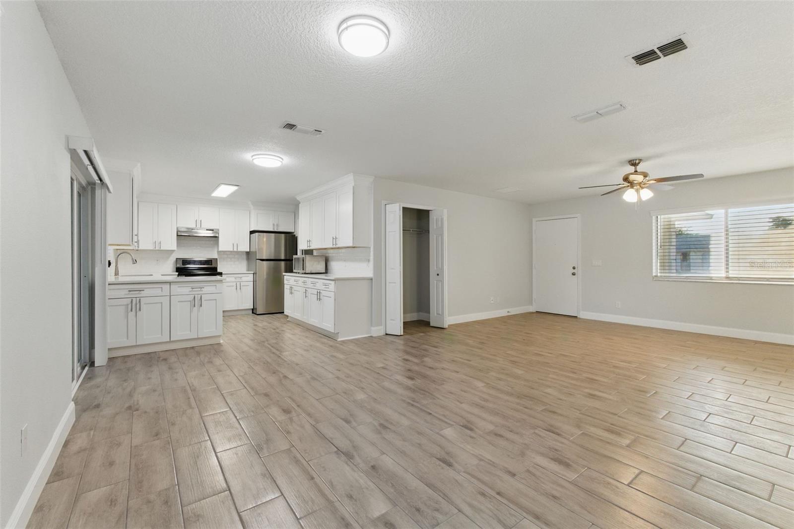 8255 PAMLICO ST, ORLANDO, FL — photo 17