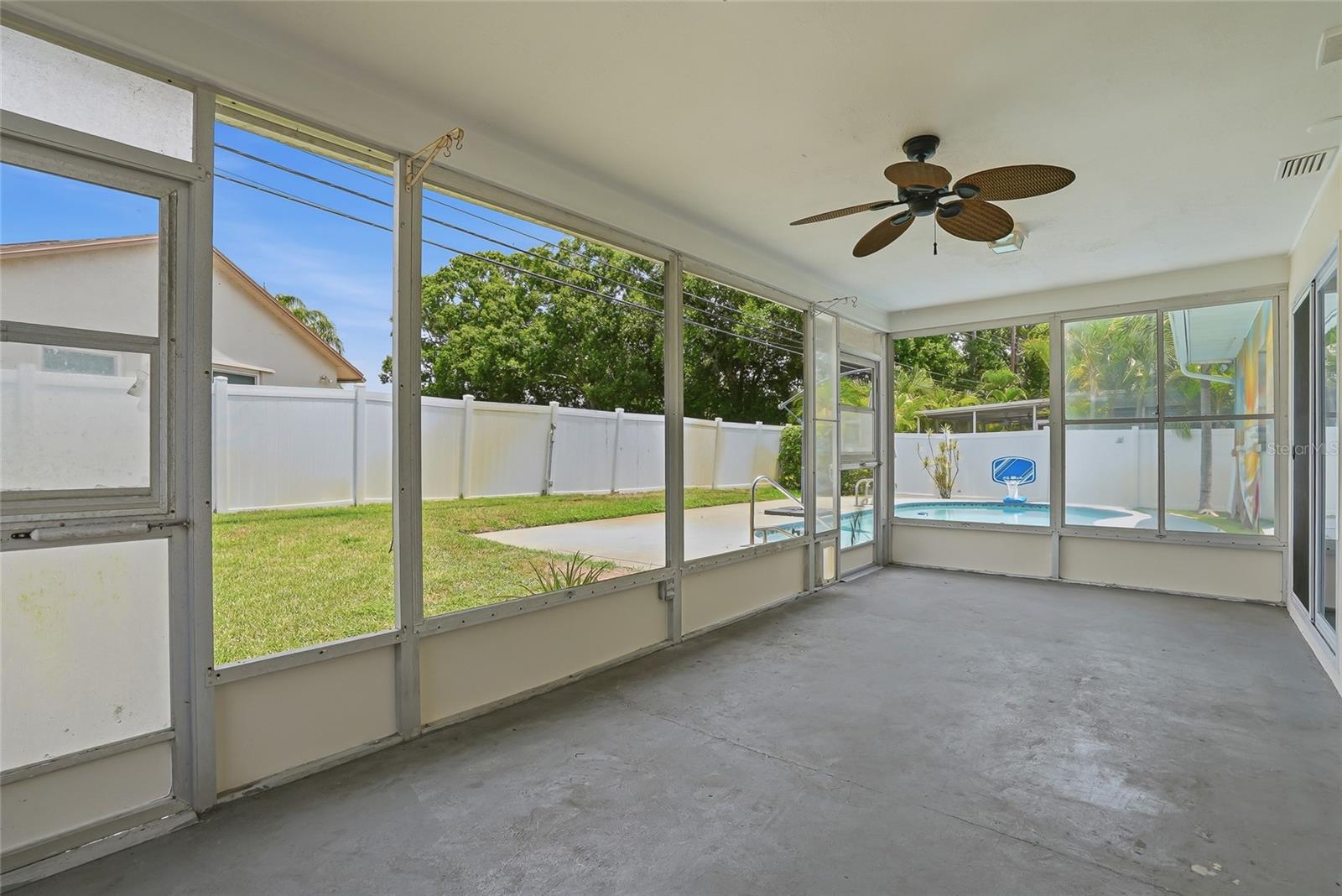 14161 HETRICK CIR N, LARGO, FL — photo 42