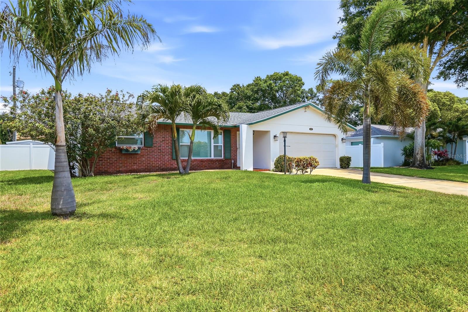 14161 HETRICK CIR N, LARGO, FL — photo 57