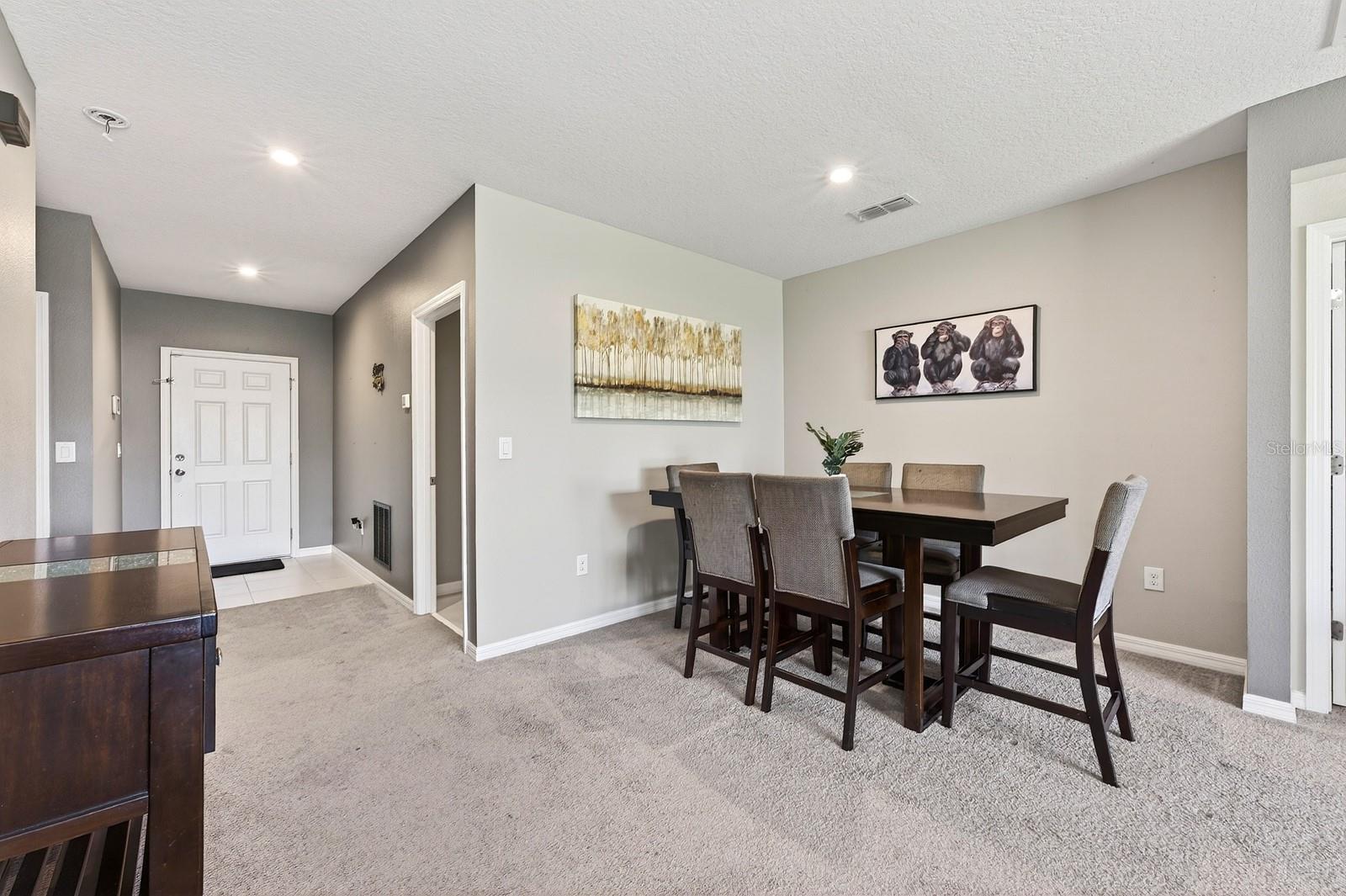 596 MEADOW BEND DR, DAVENPORT, FL — photo 2