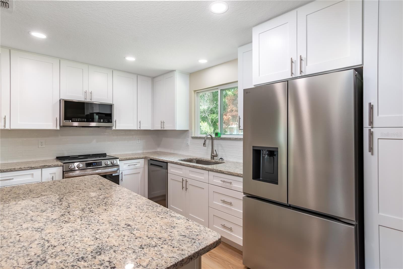 10886 SW 90TH TER, OCALA, FL — photo 4