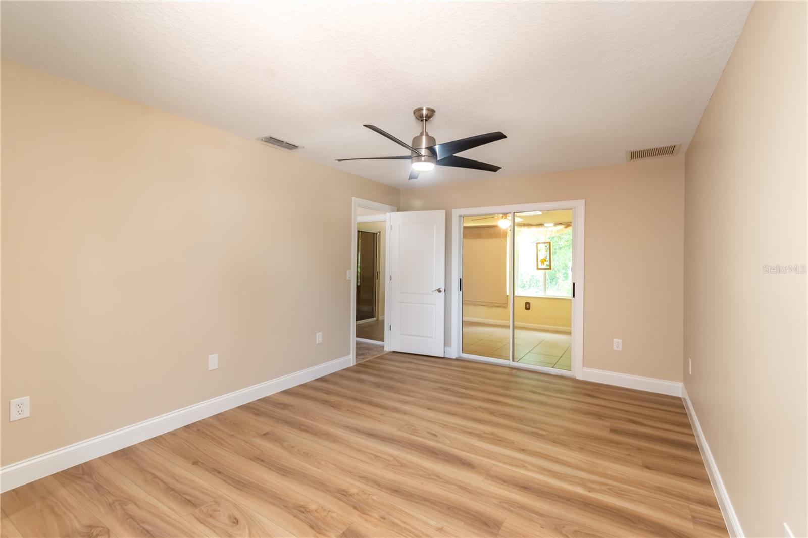 10886 SW 90TH TER, OCALA, FL — photo 9