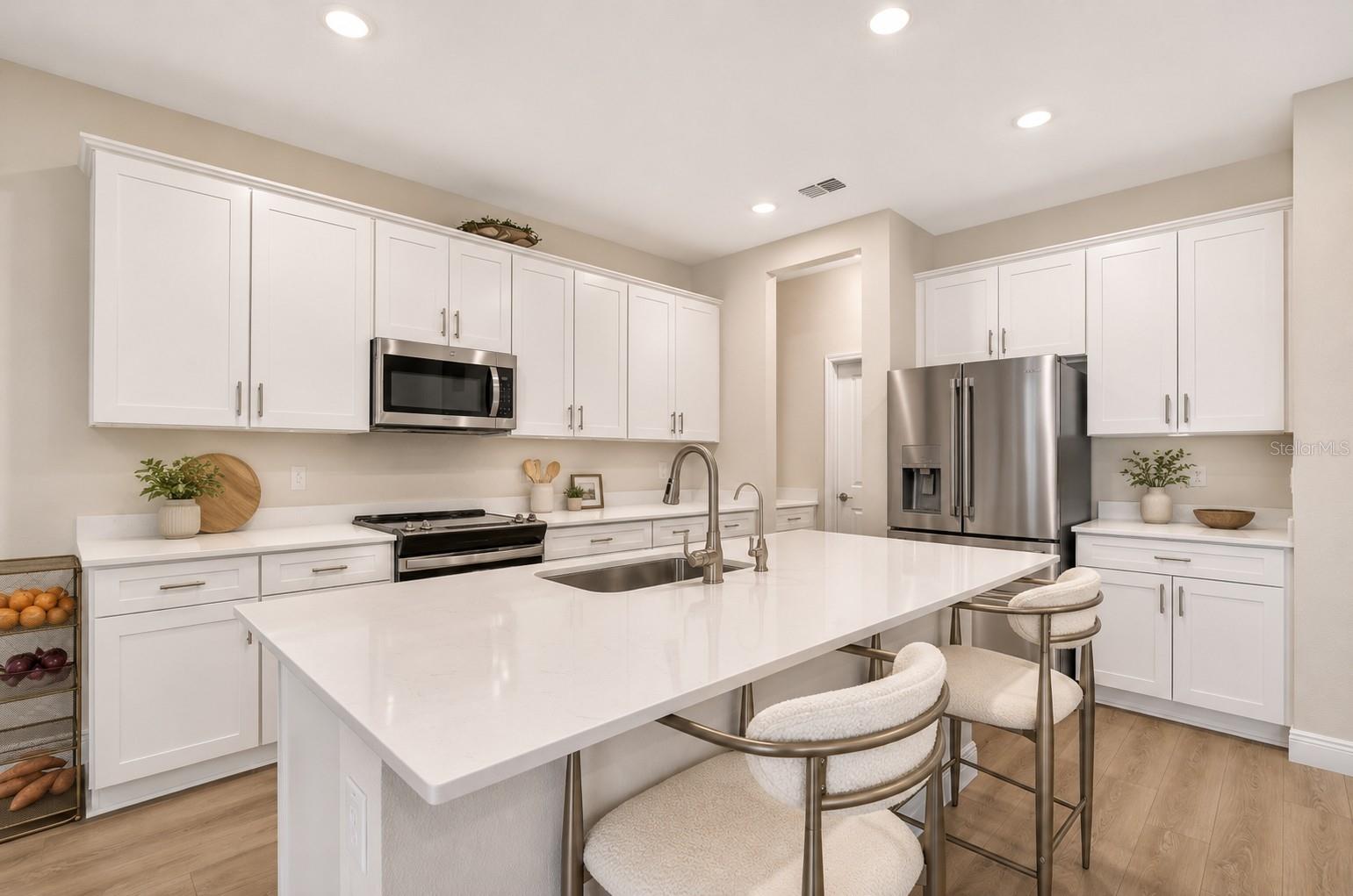 10009 SURREY ROSE DR, SAN ANTONIO, FL — photo 9