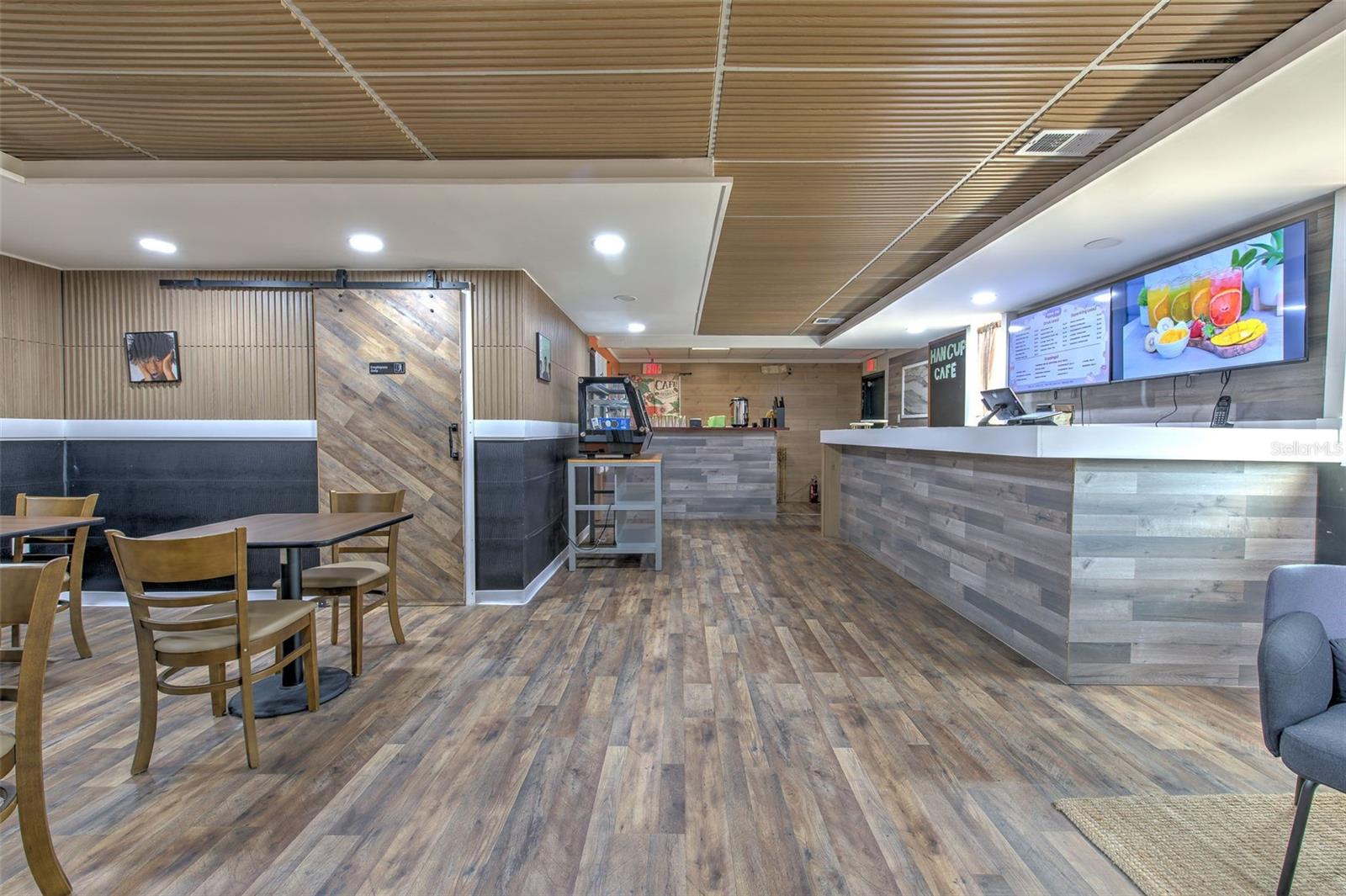 7030 W HILLSBOROUGH AVE #Suit B, TAMPA, FL — photo 21