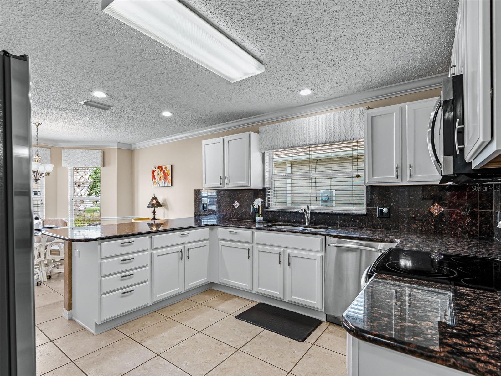 2121 GERARDO AVE, THE VILLAGES, FL — photo 9
